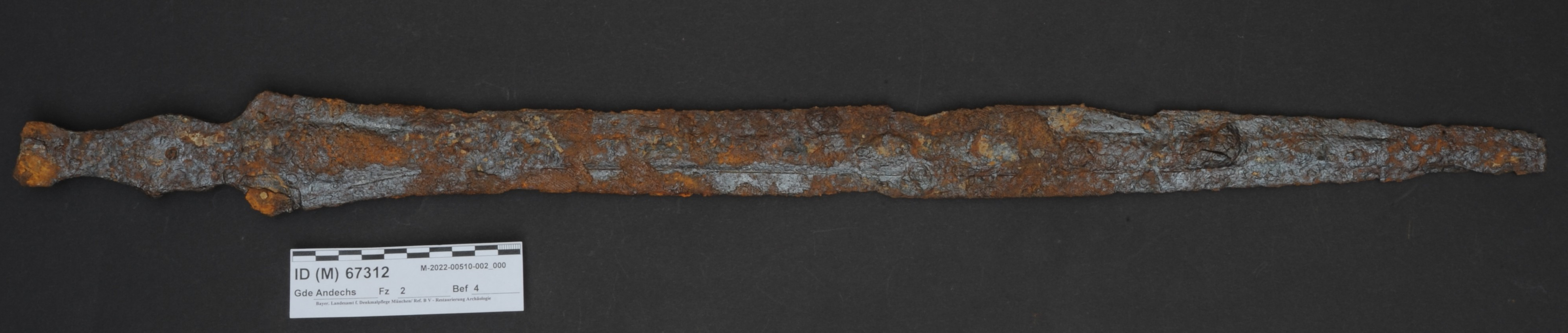 V Německu objevili unikátní 2 800 let staré meče, dokládají technologický skok doby halštatské